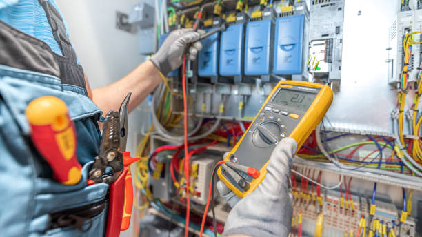 Best 24-Hour Electrician  in Oswego, IL